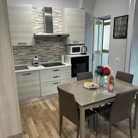 Dandy House רומא